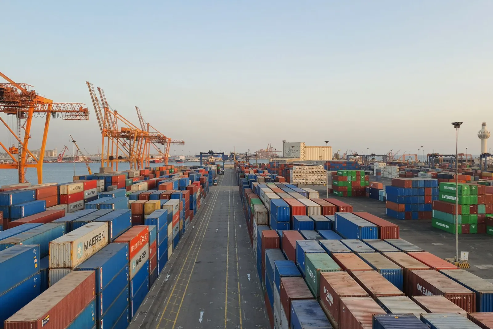 shunde-factory-cross-border-media-untold